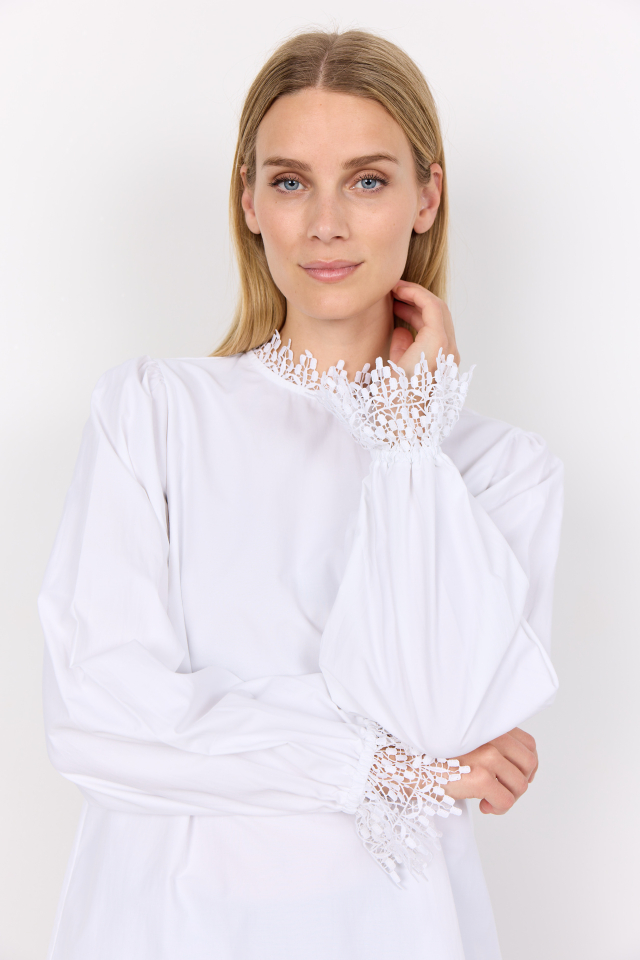 Blouse blanche dentelle col et poignets - SC40799 - Soya concept